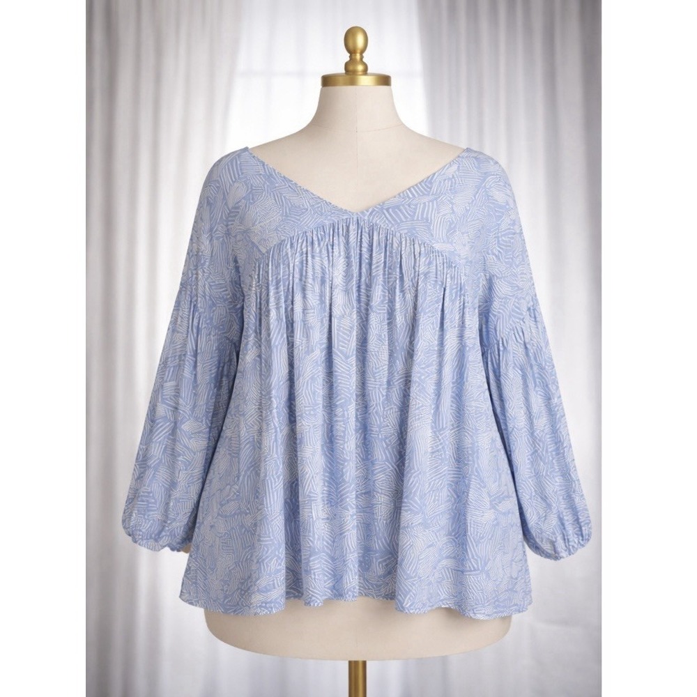 Michelle McDowell Popover Top Women's Size Large Preppy‎ Blue White V Neckline